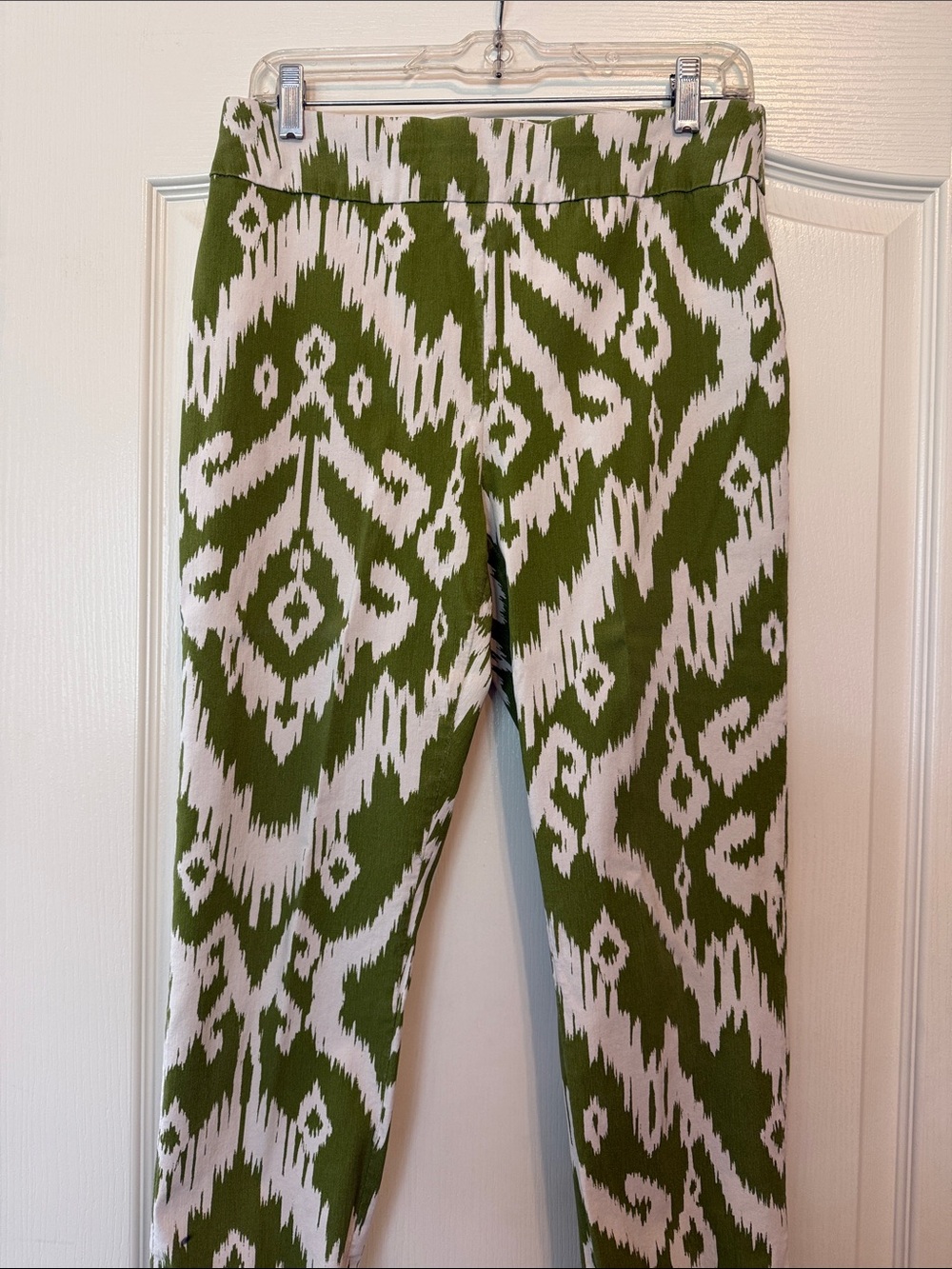 Chico’s So Slimming Cropped Pants